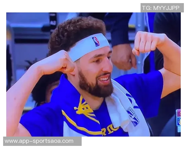 克莱感慨球迷支持激励球队努力拼搏期待为大家奉献精彩比赛